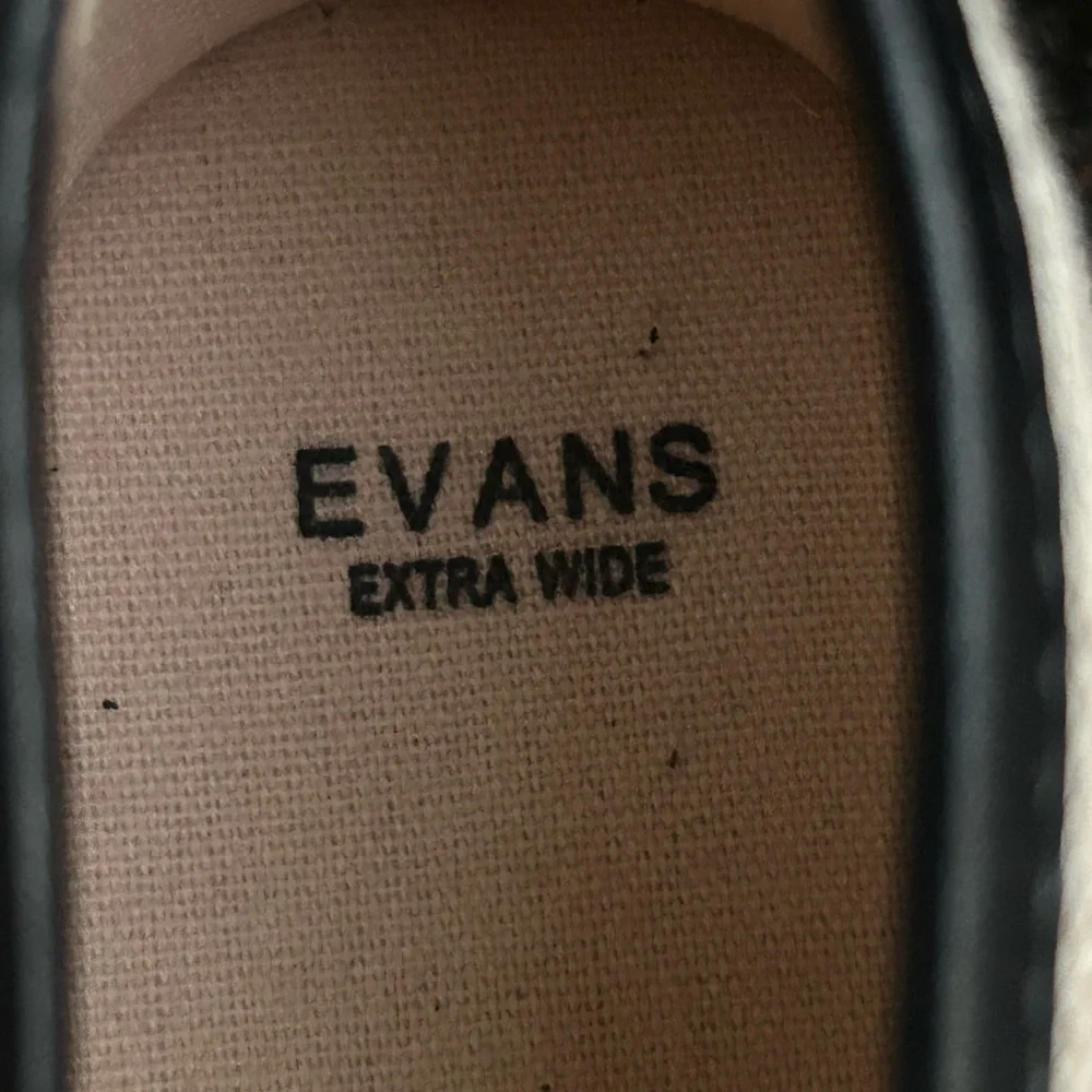NWOB Evans Beige Edged Detail Espadrille Shoes Size 9 EEE Extra Wide Fit (UK 7)